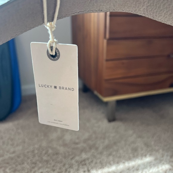 Selling a new Patti bag my Lucky Brand - Picture 4 of 13